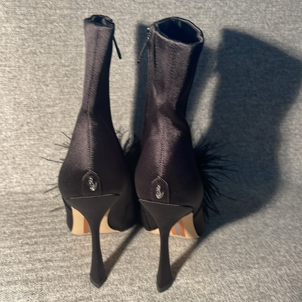 Sam Edelman Fancy Feather Dress Booties. NEW - Picture 4 of 8